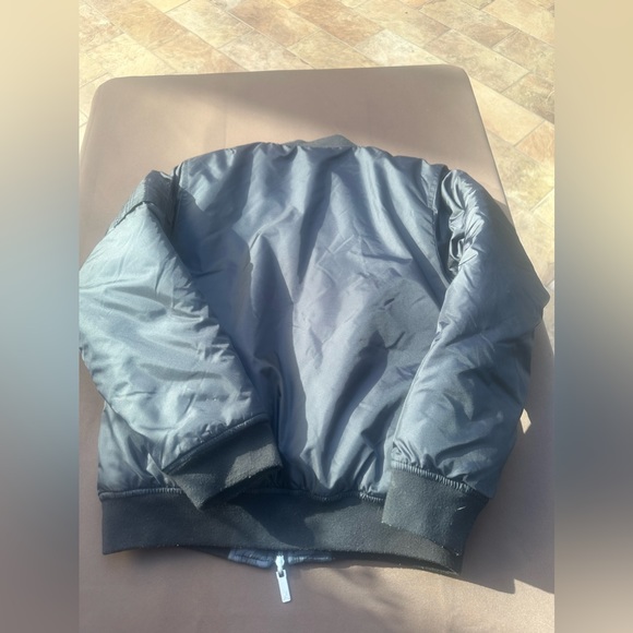 Jordan reversible jacket Boys 13-15 years 
Pit to pit: 20”
Length: 25” - Picture 3 of 13